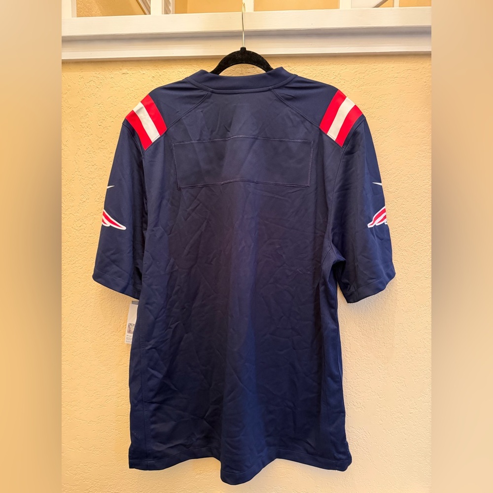 NWT New England Patriots NFL NIKE On Field Apparel Loose Fit Jersey , size XL - Picture 2 of 5